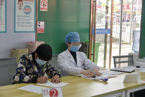 疫苗接种点正式开始接种 (3).jpg