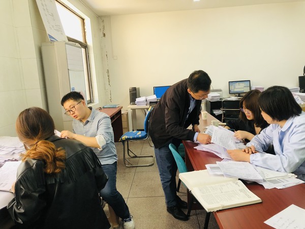 市检查组来院进行病案首页质量检查 (2).jpg