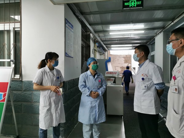 现场办公 (1).jpg