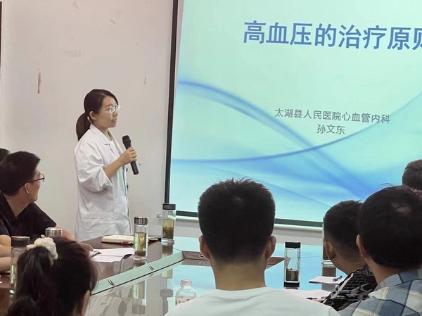 d6a18028533cb5faffec7ef352c5b13.jpg